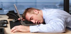 Don’t Let Work Wear You Out! 4 Ways to Perk Up & Stay Fit at the Office